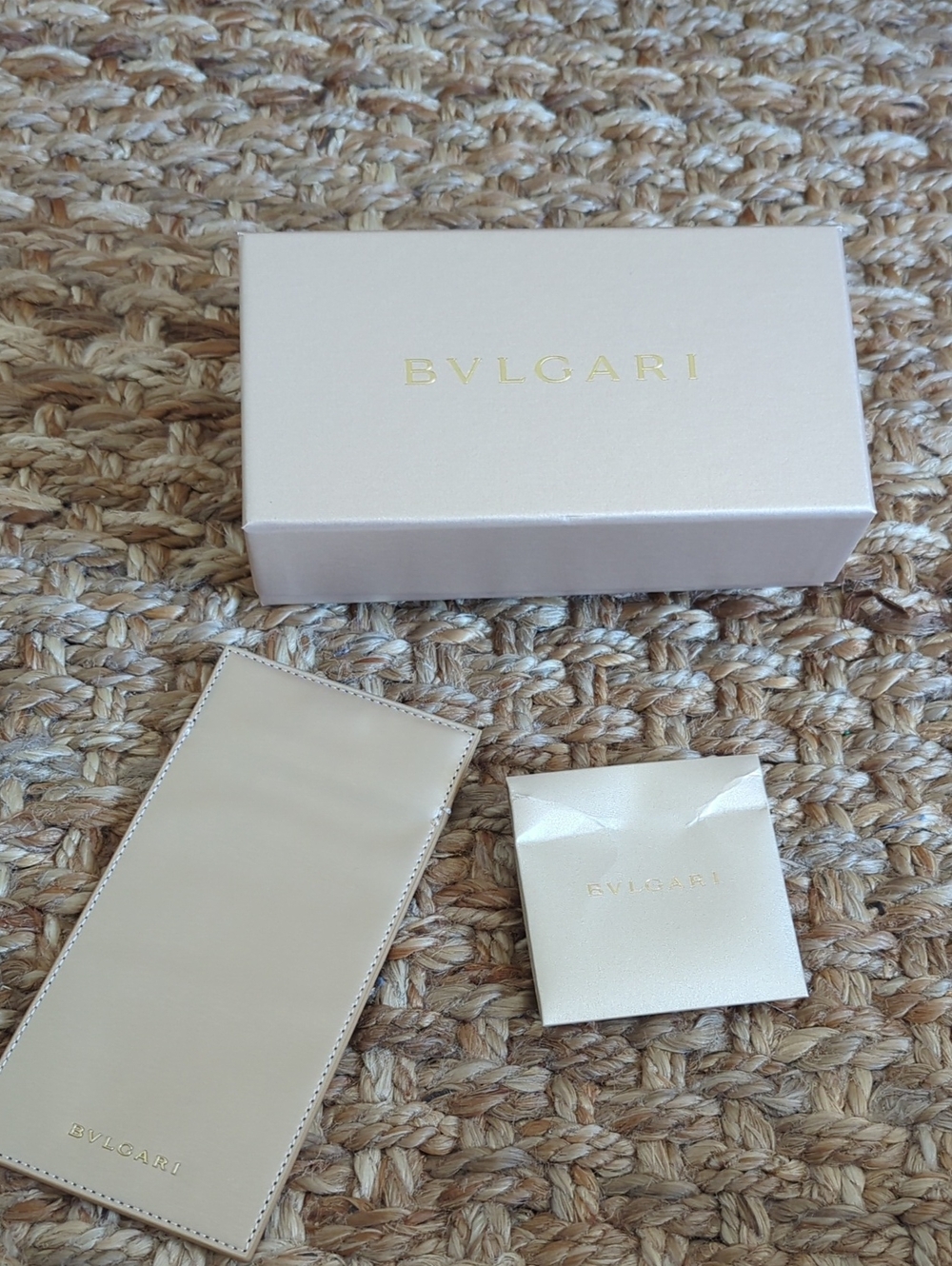 NWT BVLGARI Designer Sunglasses Case, Box & Cleaning Cloth Set